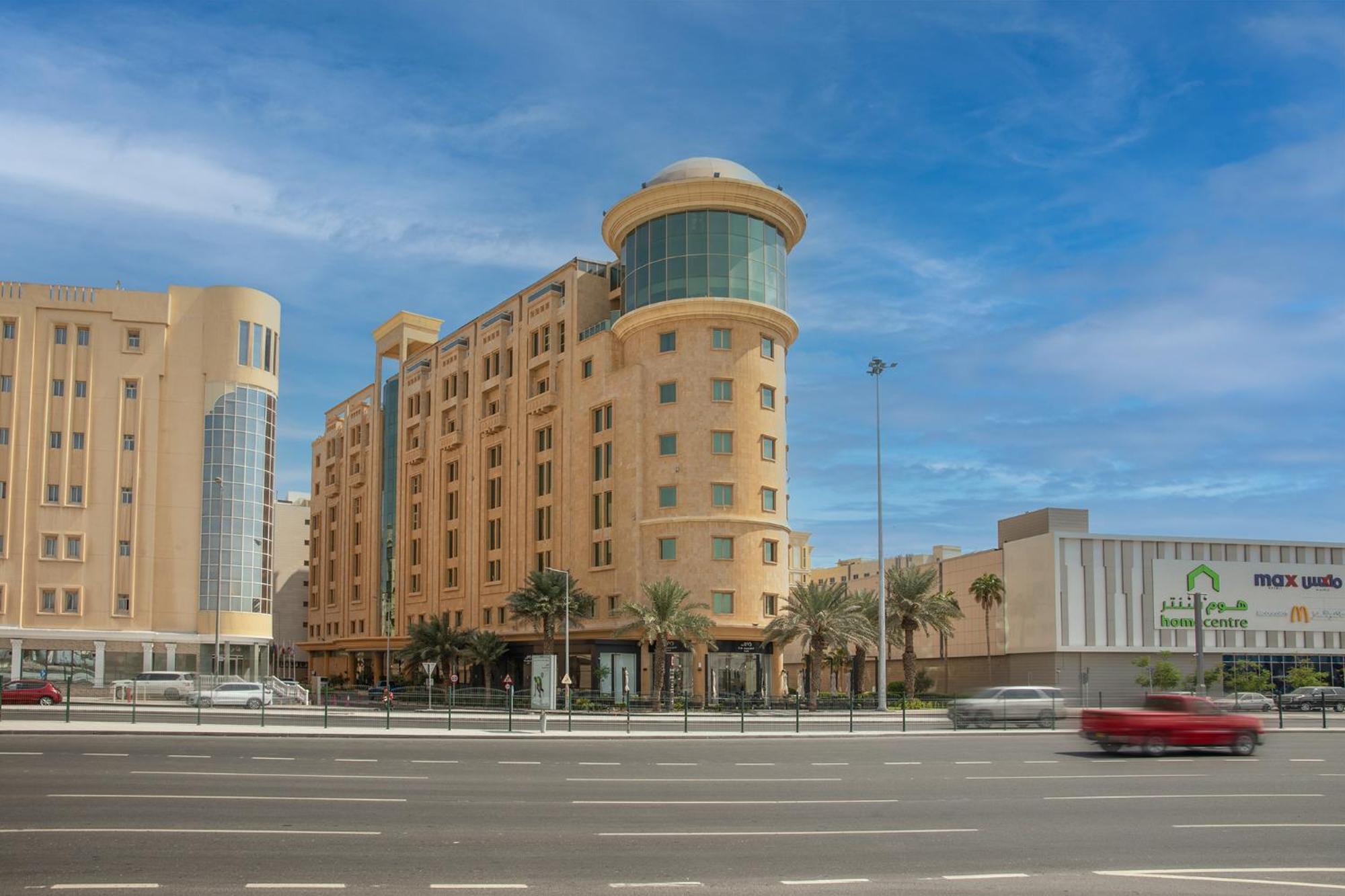Millennium Hotel Doha Exterior photo
